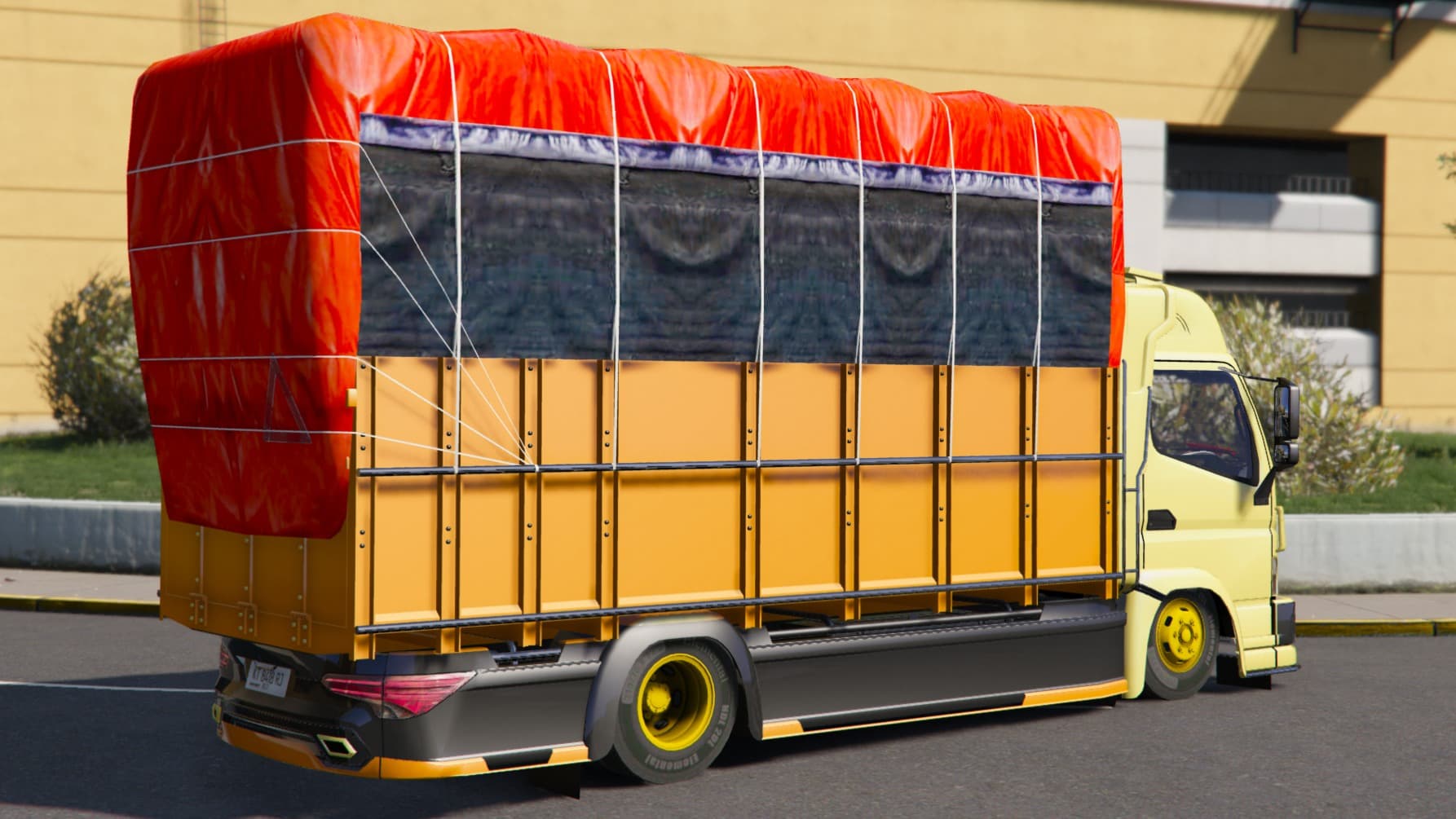 2002 Mitsubishi Fuso Canter preview 5